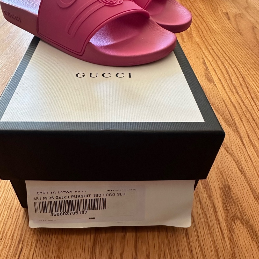 Brand New Gucci Slide - Picture 2 of 4